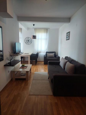 Apartmansko naselje DVORI